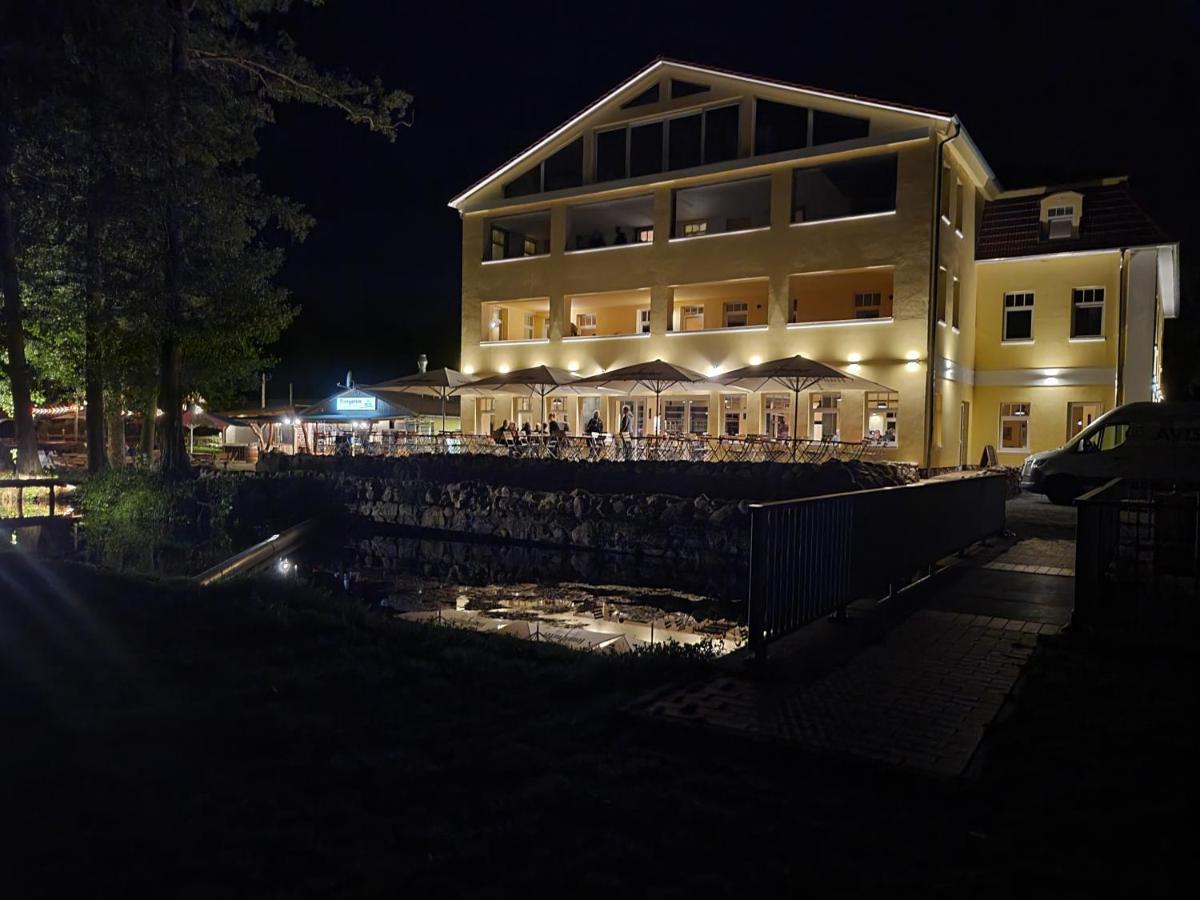 Hotel & Ferienpark Fleether Muehle มิโรว์ ภายนอก รูปภาพ